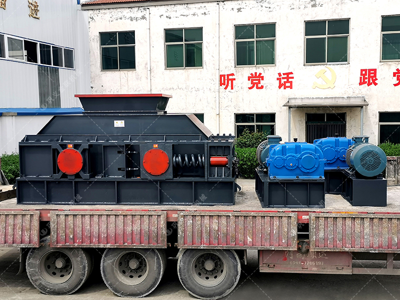 青石和河卵石哪個(gè)制砂好？用對輥破碎機(jī)怎么樣？